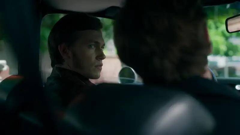 download hunters - amazon original (season 1 - 2) dual audio {hindi-english} 720p [200mb] hevc web-dl