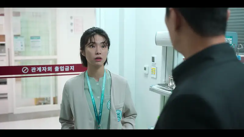 download the trauma code: heroes on call (season 1) netflix original - multi audio {hindi-english-korean} web series 480p | 720p | 1080p web-dl