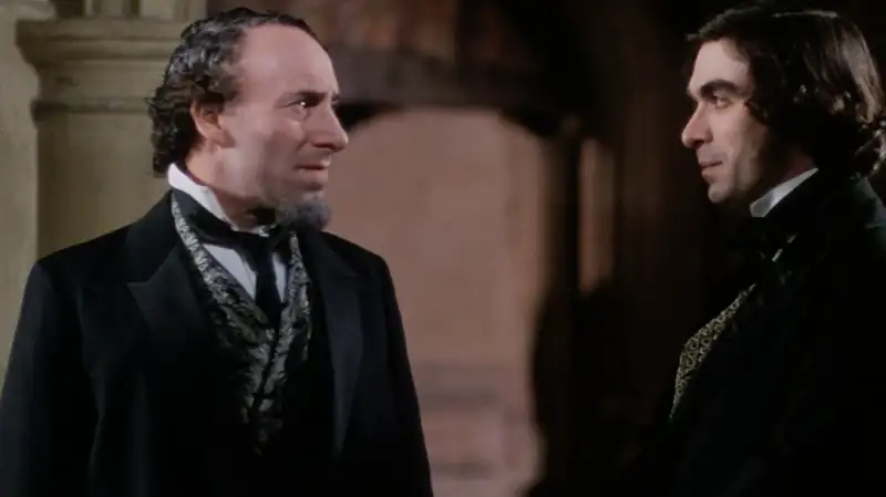 download mrs brown (1997) dual audio [hindi + english] bluray 480p [350mb] | 720p [1gb] | 1080p [2.3gb]