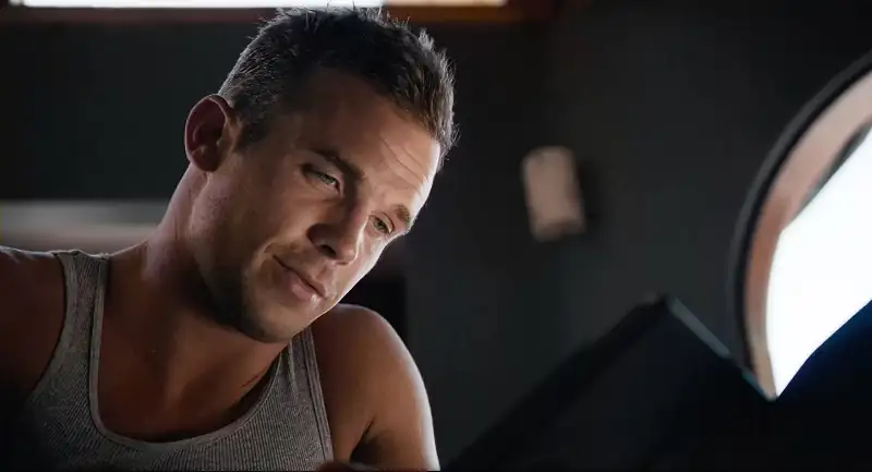 download plush (2013) {english with subtitles} full movie bluray 480p [400mb] | 720p [750mb] | 1080p [1.5gb]