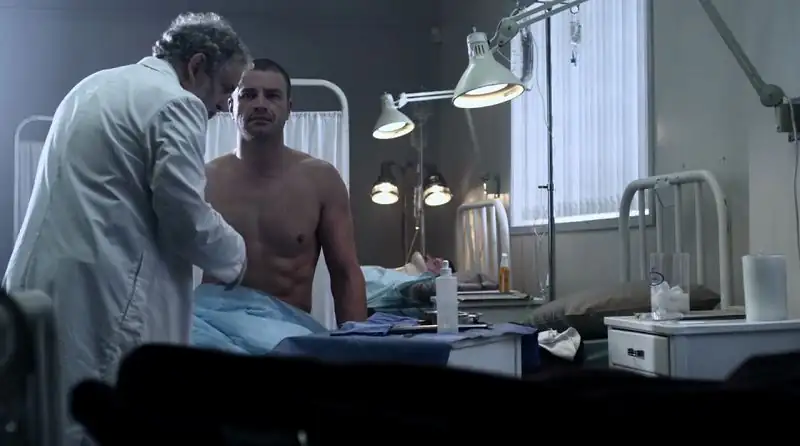 download locked down (2010) bluray dual audio {hindi-english} 480p [350mb] | 720p [930mb] | 1080p [2gb]