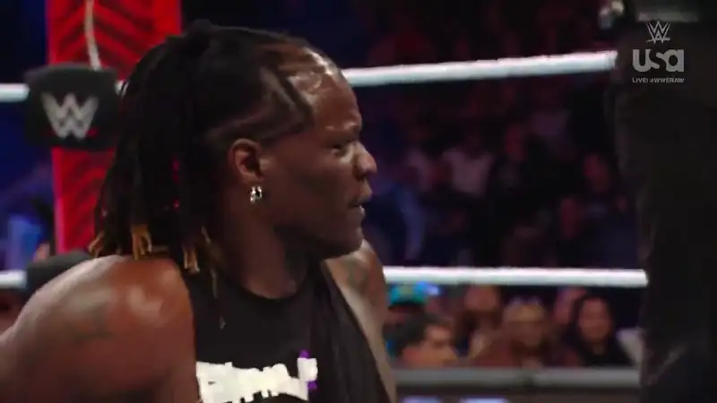 download wwe monday night raw - 19th february (2024) english full wwe show 480p [630mb] | 720p [1.2gb] hdrip