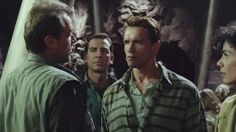 download total recall (1990) bluray dual audio {hindi-english} 480p [400mb] | 720p [1.4gb] | 1080p [2gb]