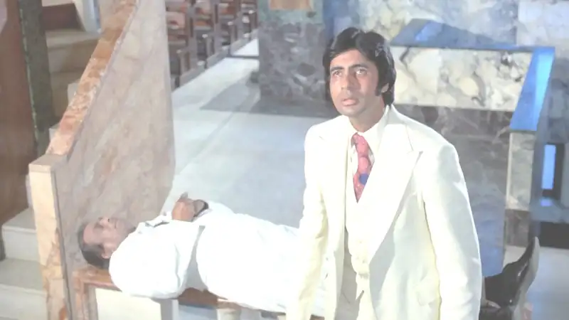 screenshot 1f7934 amar akbar anthony 1977