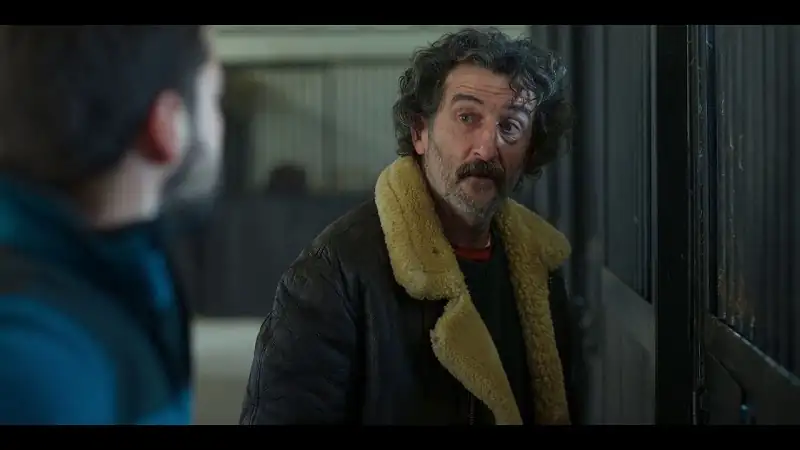 screenshot 2751df netflix old dog new tricks 2025