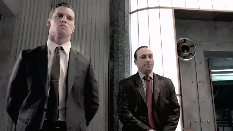 download smokin aces 2: assassins ball (2010) dual audio [hindi + english] web-dl 480p [270mb] | 720p [950mb] | 1080p [2.2gb]