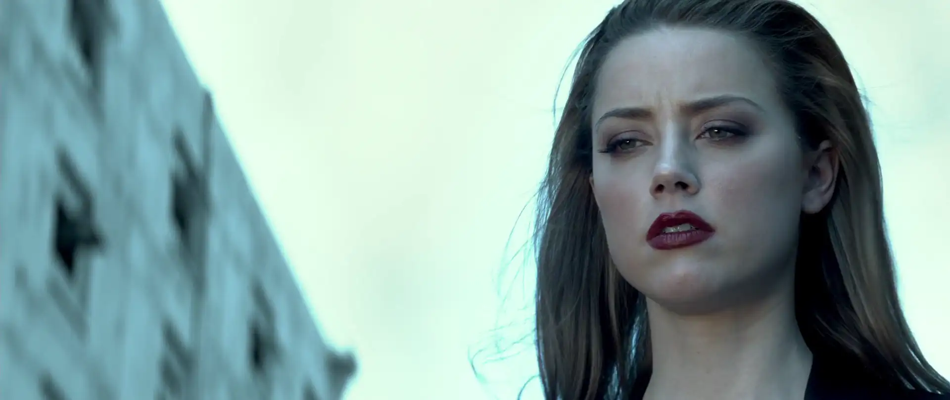 download 3 days to kill (2014) dual audio {hindi-english} 480p [400mb] | 720p [1gb] | 1080p [2gb]