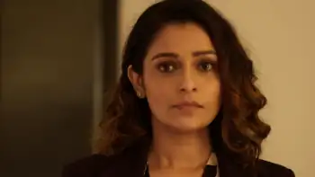 screenshot 3efee7 heartbreak hotel season 1