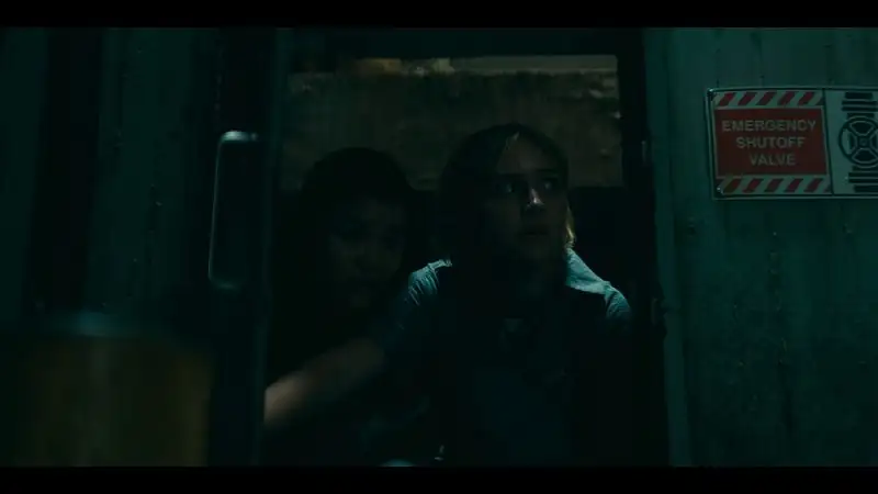 screenshot 40dc9c netflix wayward 2025