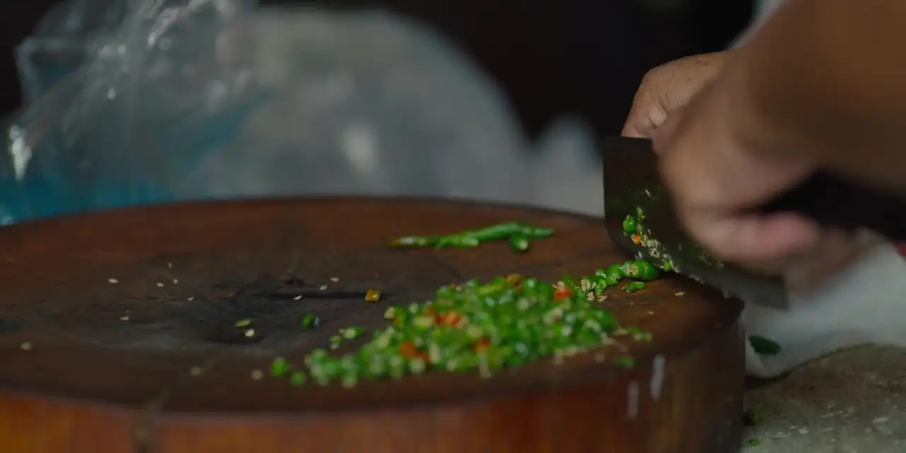 download netflix street food (2019) season 1 dual audio {hindi-english} 720p [280mb] web-dl