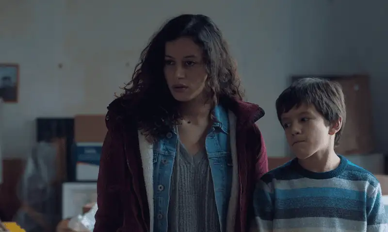 download the girl with a bracelet (2019) hindi dubbed 480p [400mb] | 720p [950mb] | 1080p [3.6gb]