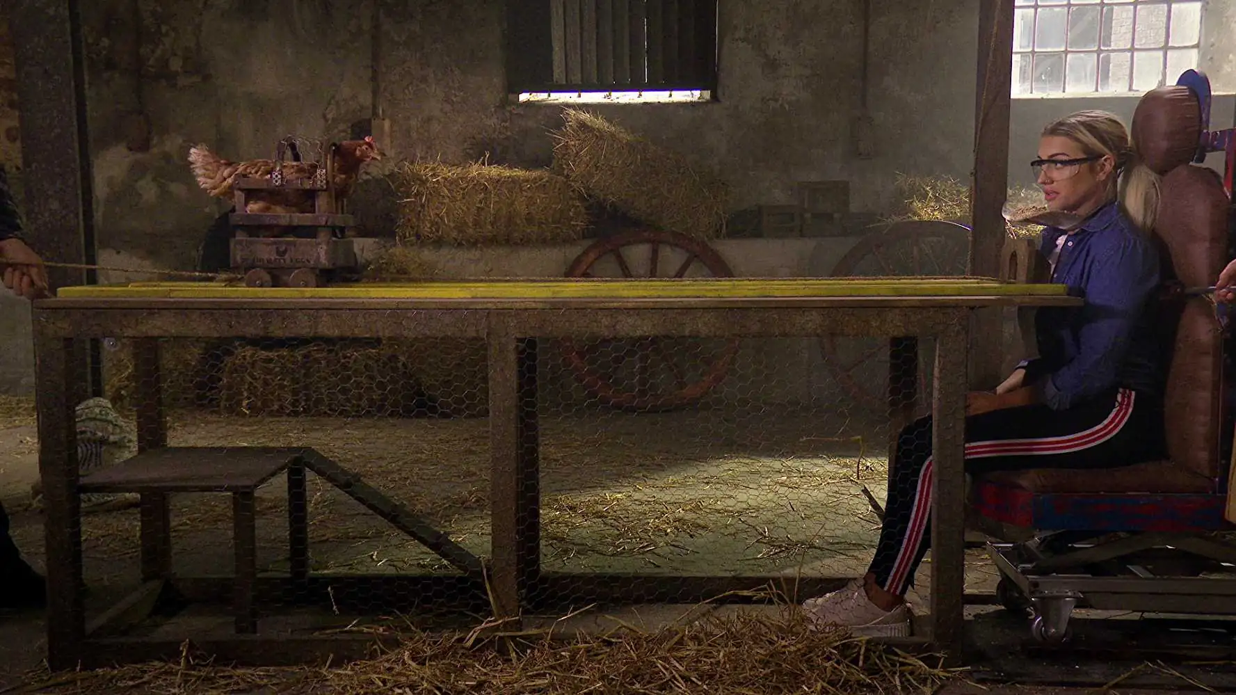 download flinch (season 1) dual audio [hindi-english] complete netflix web series 720p [250mb]