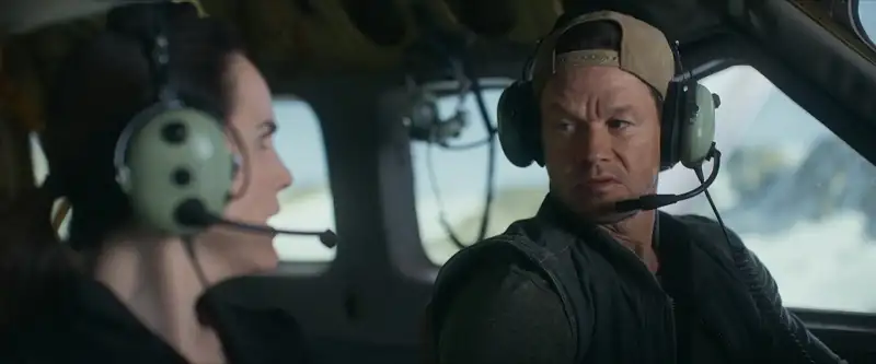 download flight risk (2025) {english with subtitles} full movie web-dl 480p [270mb] | 720p [750mb] | 1080p [1.7gb]