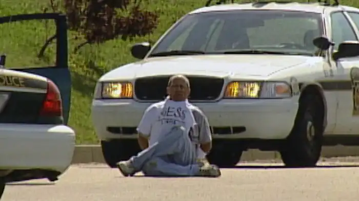 download evil genius: the true story of america's most diabolical bank heist (2018) season 1 {english with subtitles} 720p [250mb] web-dl