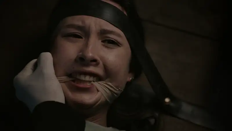 download girl at the window (2022) web-dl dual audio {hindi-english} 480p [350mb] | 720p [750mb] | 1080p [1.6gb]