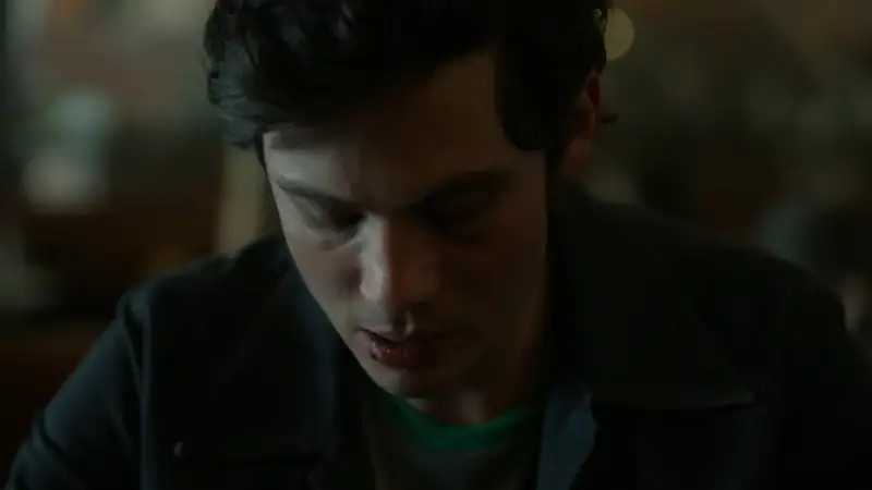 download hunters - amazon original (season 1 - 2) dual audio {hindi-english} 720p [200mb] hevc web-dl