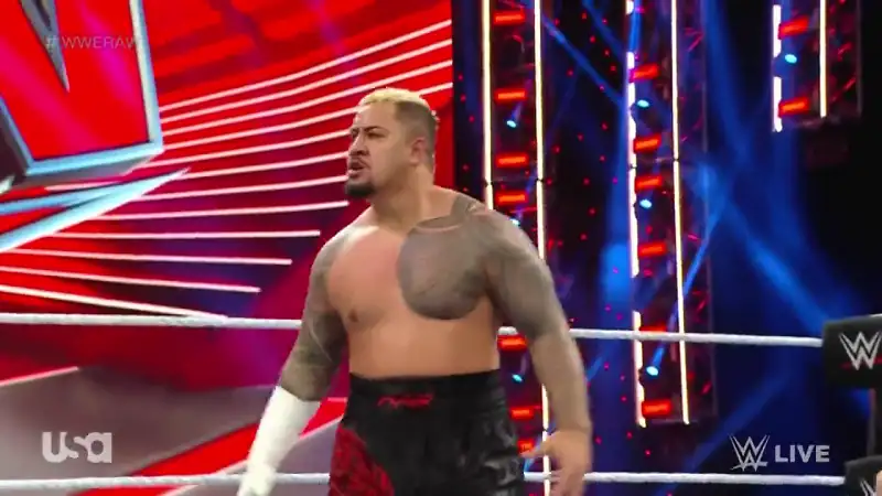 download wwe monday night raw - 12th december 2022 english full wwe show 480p [650mb] | 720p [1.2gb] hdrip