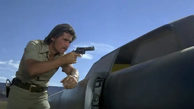 download the car (1977) bluray dual audio {hindi-english} 480p [390mb] | 720p [850mb] | 1080p [2.5gb]