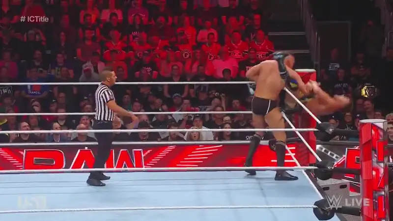 screenshot 70cded wwe monday night raw 21st august 2023