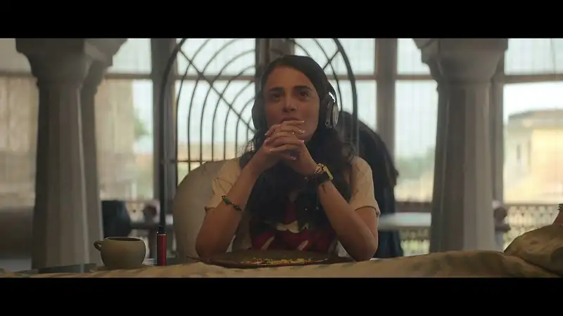 screenshot 72495e saas bahu aur flamingo season 1