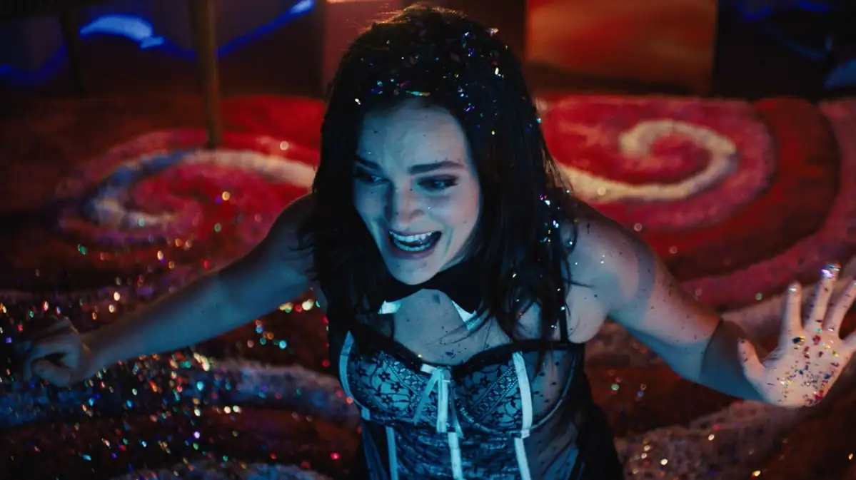 download [18+] cam (2018) english with subtitles 720p [800mb] [ bluray