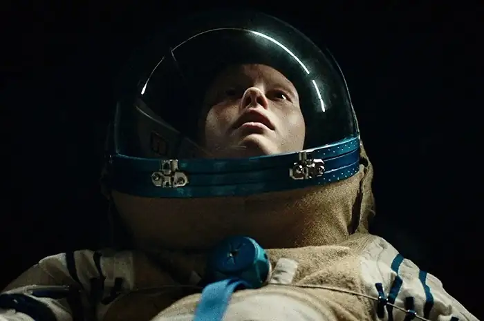 download high life (2018) {english with subtitles} 480p [400mb] | 720p [900mb]