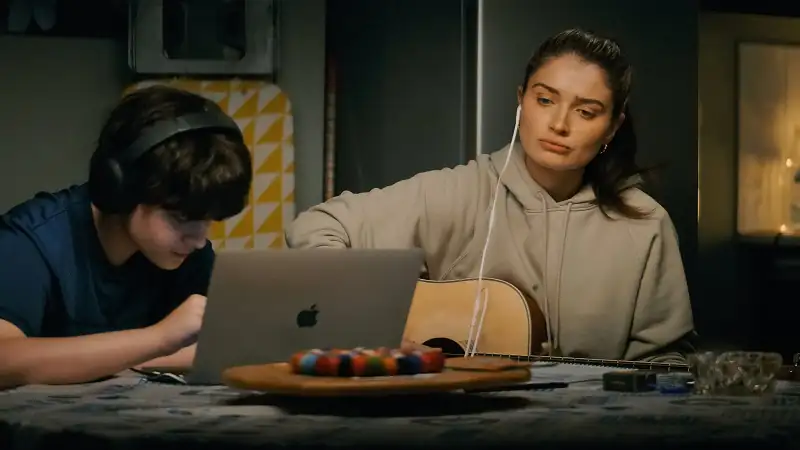 download flora and son (2023) web-dl {english with subtitles} full movie 480p [300mb] | 720p [800mb] | 1080p [2gb]