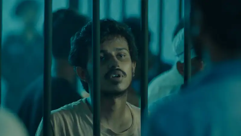 download refugee (2022) season 1 hindi dubbed complete hoichoi original web series 480p | 720p hdrip