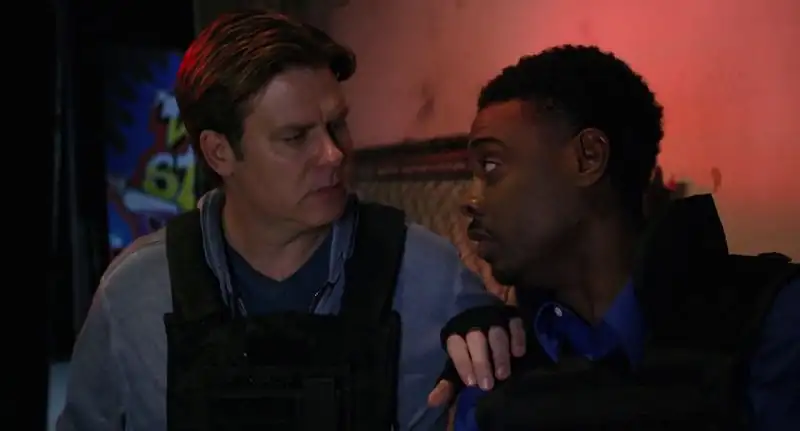 download cross wars (2017) bluray dual audio {hindi-english} 480p [330mb] | 720p [960mb] | 1080p [2gb]