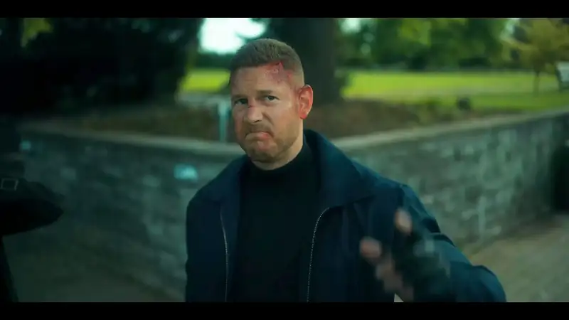 download the umbrella academy (season 3) dual audio [hindi + english] complete netflix web series 480p | 720p | 1080p web-dl