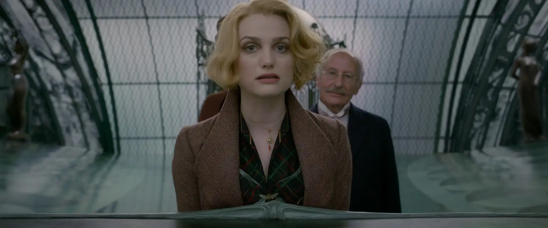 download fantastic beasts 2: the crimes of grindelwald (2018) dual audio {hindi-english} 480p [400mb] | 720p [1.3gb] | 1080p [3gb] | 2160p 4k [7gb]