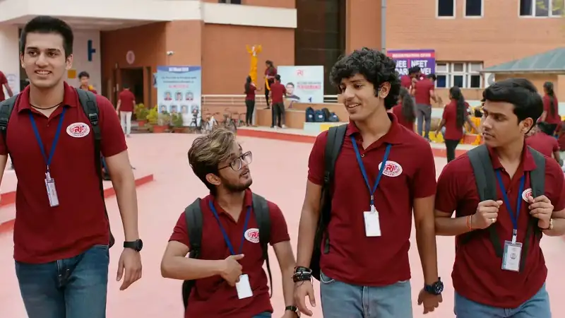 download crash course (season 1) hindi amazon prime complete web series 480p | 720p | 1080p web-dl