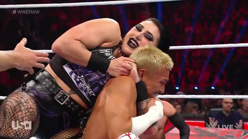 download wwe monday night raw - 19th december 2022 english full wwe show 480p [650mb] | 720p [1.2gb] hdrip