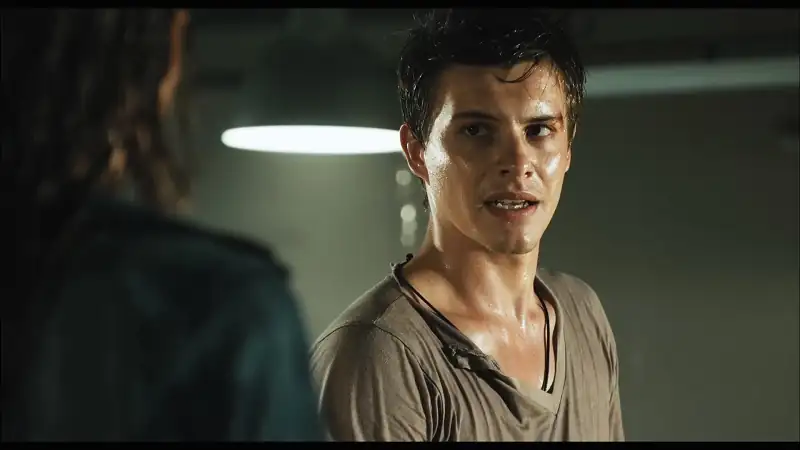 download bait (2012) dual audio [hindi + english] bluray 480p [300mb] | 720p [900mb] | 1080p [2.3gb]