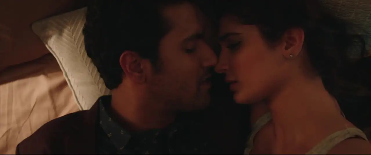 download netflix love per square foot (2018) hindi full movie 480p [400mb] | 720p [950mb] | 1080p [2.2gb]