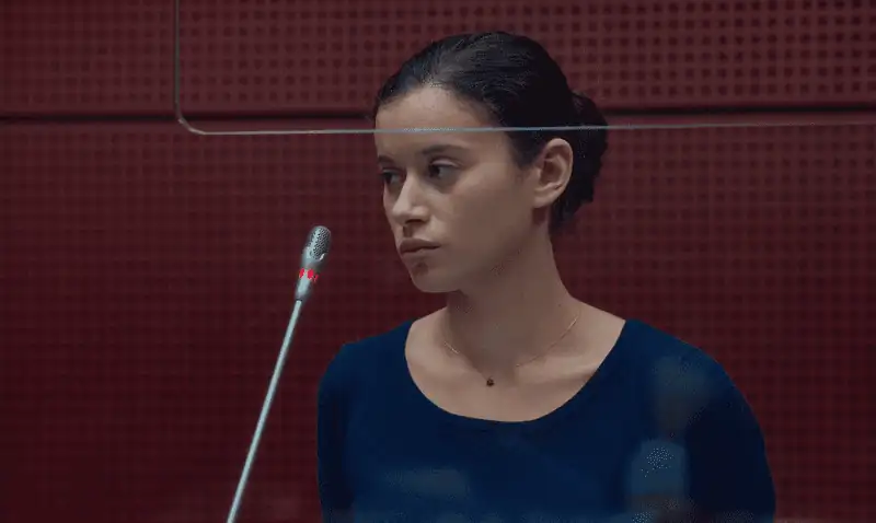 download the girl with a bracelet (2019) hindi dubbed 480p [400mb] | 720p [950mb] | 1080p [3.6gb]