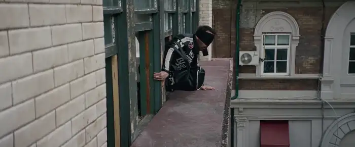 download american night (2021) english hdrip 480p [400mb] | 720p [800mb] | 1080p [1.4gb]