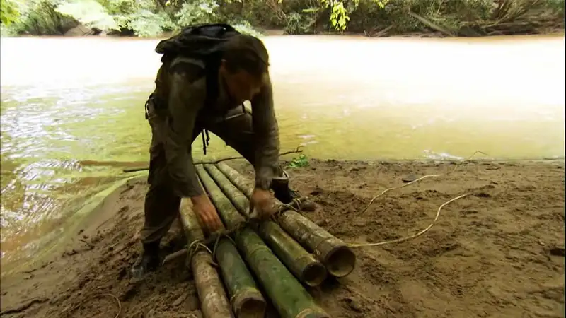 screenshot b1542b man vs. wild with sunny leone 2023