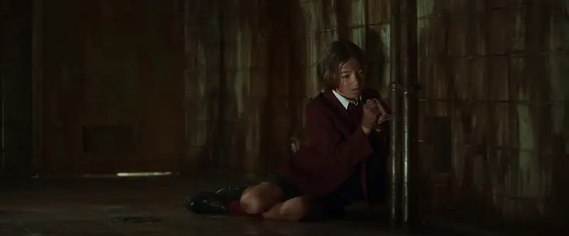 download red queen (reina roja) - amazon original (2024) season 1 complete multi audio {hindi-english-spanish} 480p | 720p | 1080p web-dl