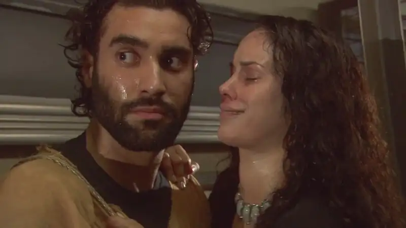 download snakes on a train (2006) dual audio {hindi-english} 480p [300mb] | 720p [1gb]