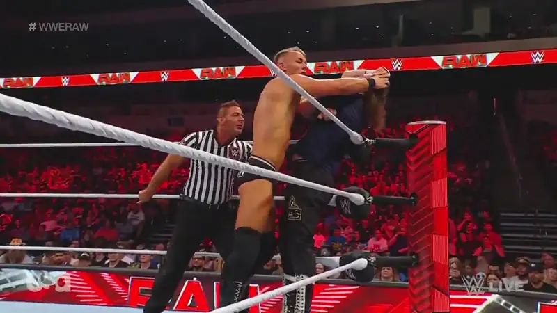 screenshot b3ce25 wwe monday night raw 12th june 2023