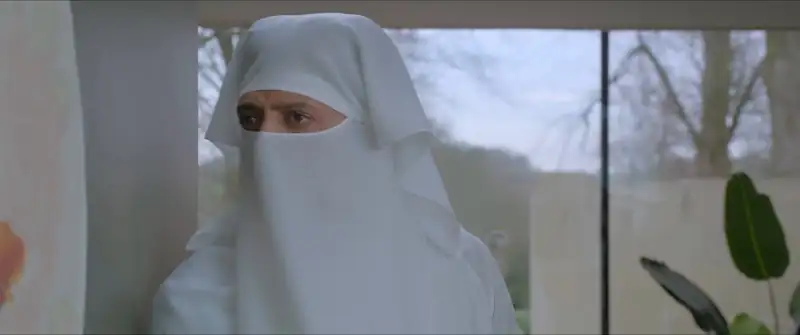 screenshot b5674b mister mummy 2022