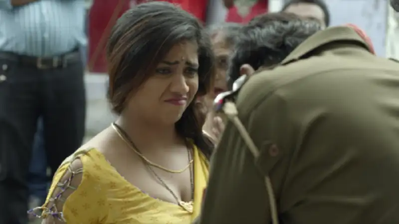 download hasmukh (2021) season 1 hindi complete netflix original web series 480p | 720p web-dl