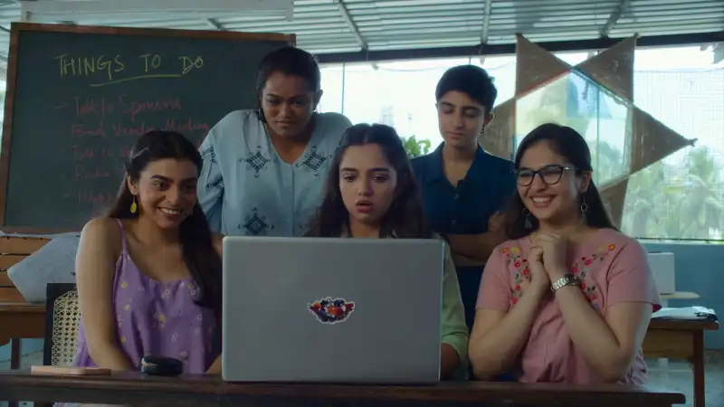 Download Girls Hostel (Season 3) Hindi SonyLIV Complete Web Series 480p | 720p | 1080p WEB DL 6 screenshot bf8a61 girls hostel season 3