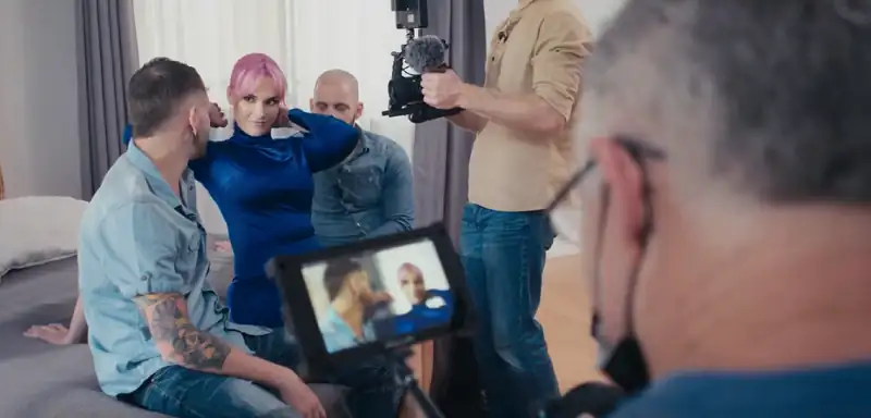 download money shot: the pornhub story - netflix original (2023) dual audio {hindi-english} 480p [400mb] | 720p [900mb] | 1080p [2.6gb]