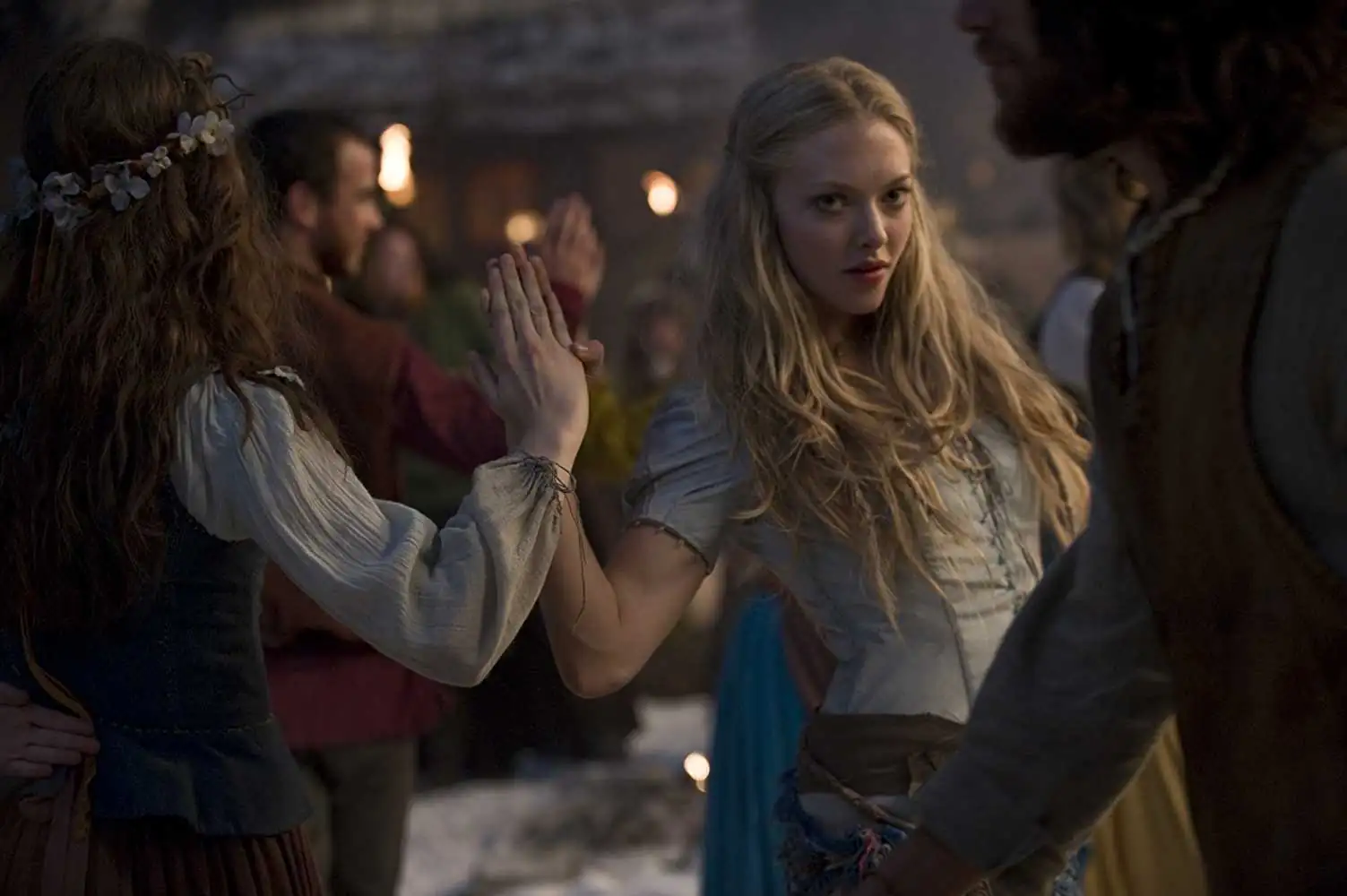 download red riding hood (2011) dual audio [hindi-english] 480p [300mb] | 720p [800mb]