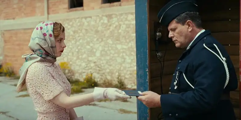 download transatlantic - netflix original (2023) season 1 complete dual audio {hindi-english} 480p | 720p web-dl