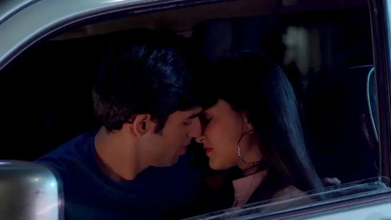 download poles apart (2021) season 1 hindi complete web series 480p | 720p web-dl