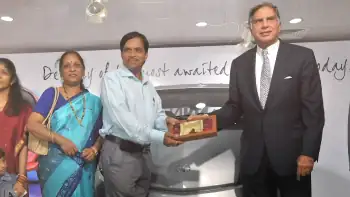 download mega icons (2020) s02 dual audio {hindi-english} 720p [200mb] hevc hdrip