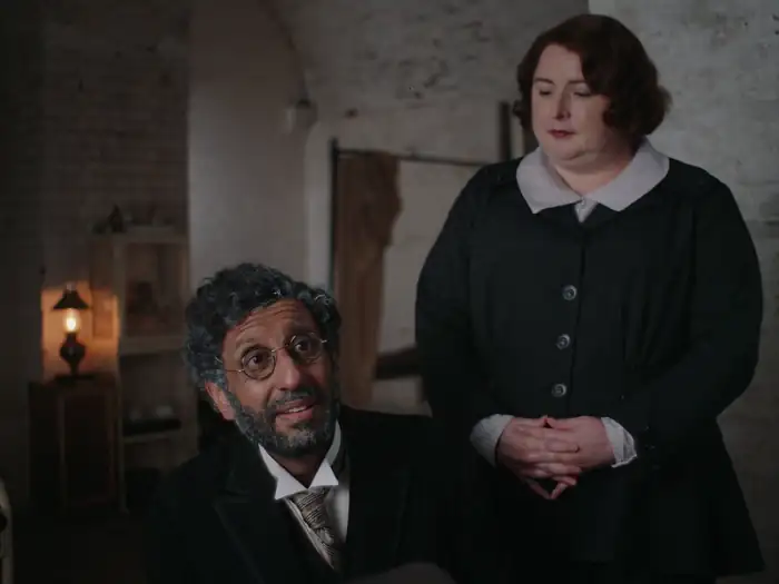 download the electrical life of louis wain (2021) web-dl [dd5.1 english audio] 480p [300mb] | 720p [900mb] | 1080p [2.5gb]